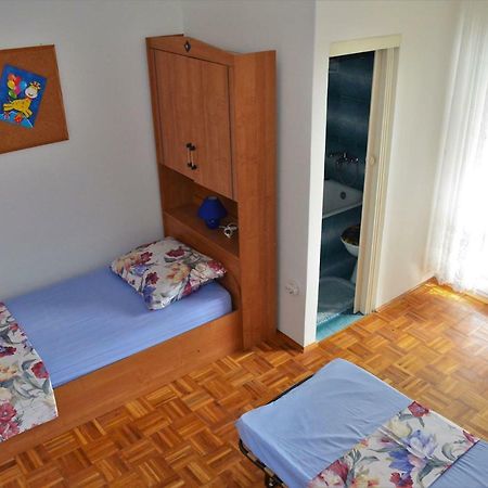 Apartman Rosa Pirovac Exterior photo