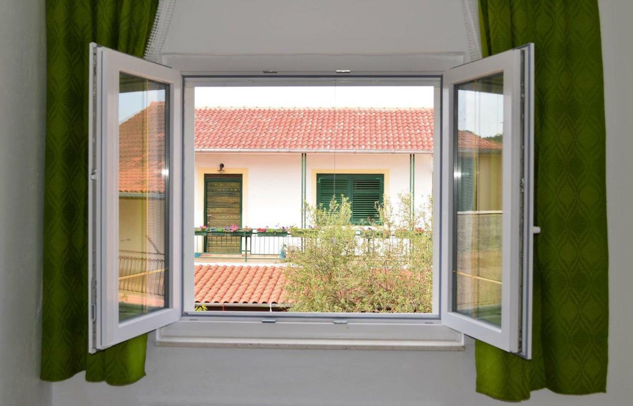 Apartman Rosa Pirovac Exterior photo