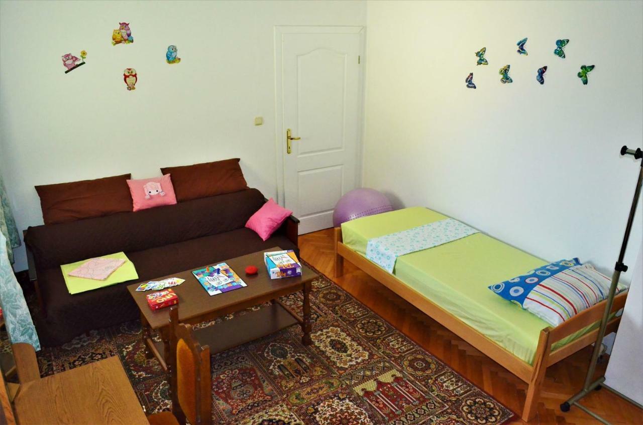 Apartman Rosa Pirovac Exterior photo